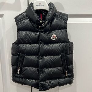 MONCLER UNISEX TUB QUILTED GULET 4Y